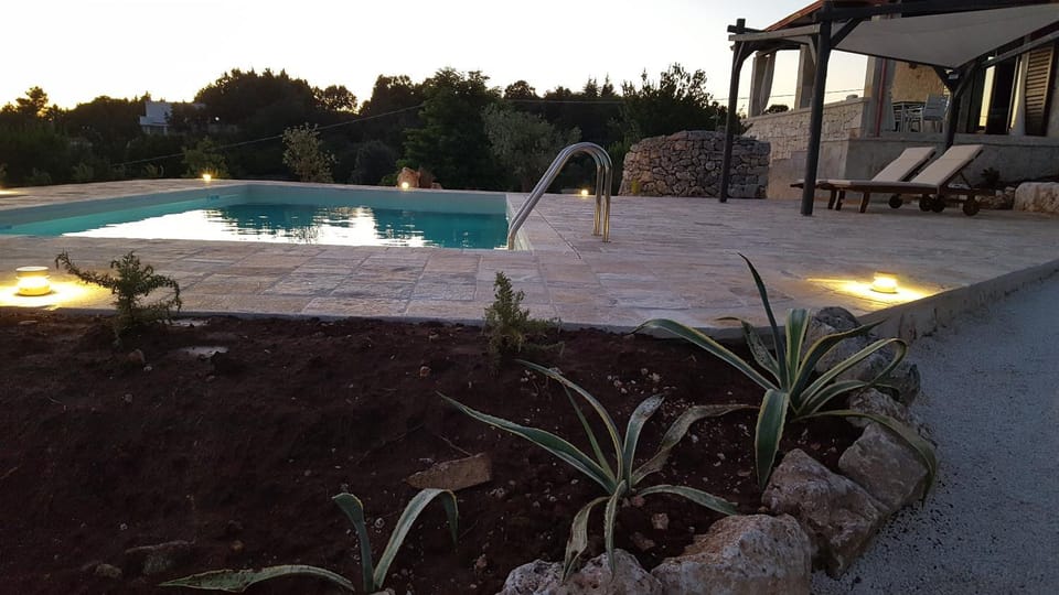 Garden, Swimming pool