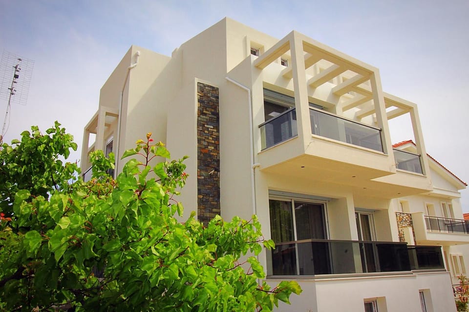 Sky Rays Luxury Apartments Apartment hotel in Nikiti