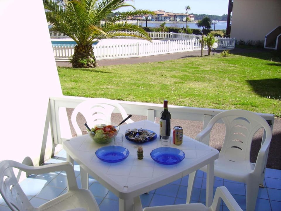 Garden, Balcony/Terrace