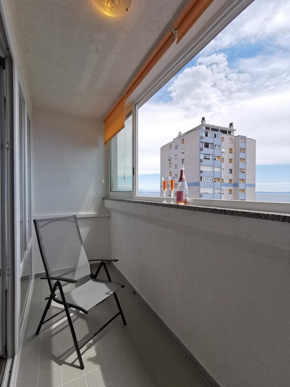 Balcony/Terrace, Sea view, Street view