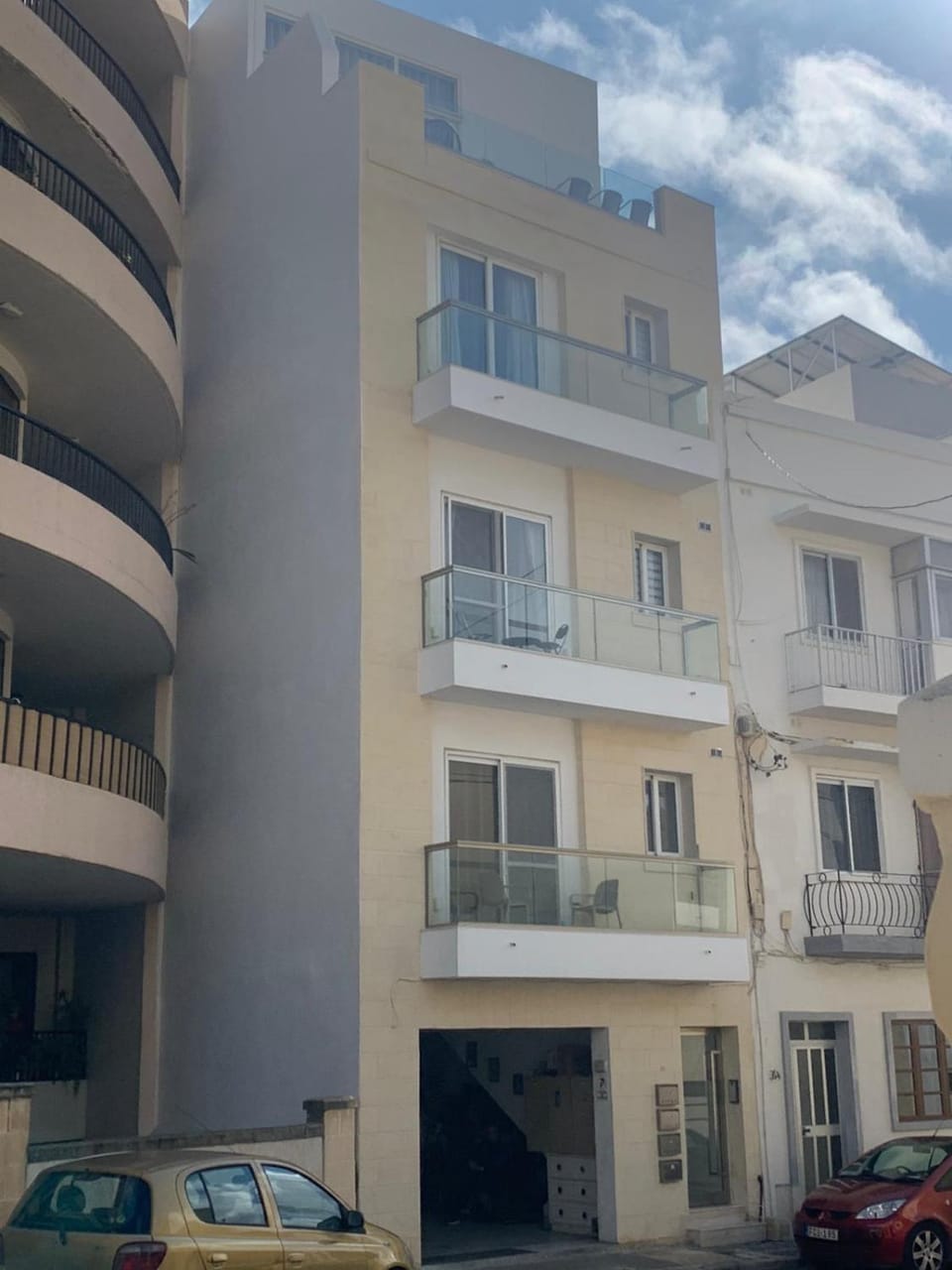 Varis Apartment in Saint Julians
