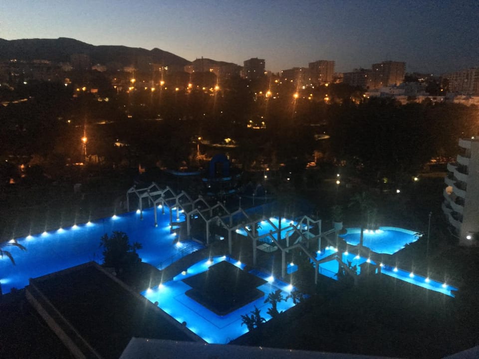 Benalbeach JR Suite Apartment in Benalmadena