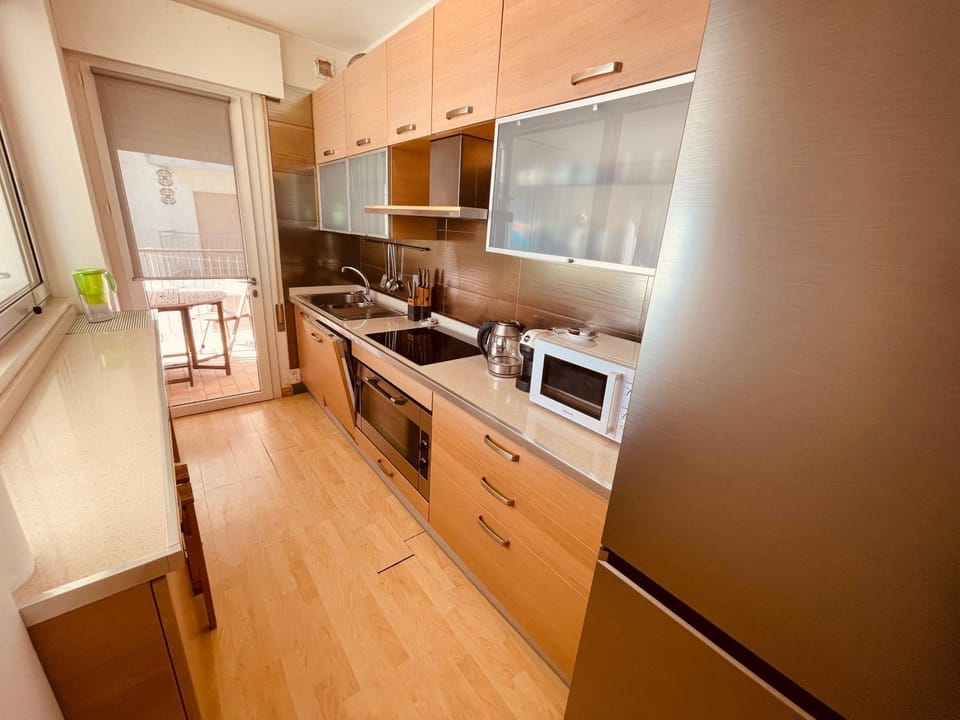 App4rent Augustus Sea View - Family House - wifi&parking - 3 rooms Apartment in Lido di Jesolo