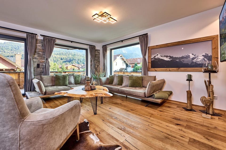 Natural landscape, TV and multimedia, Living room, Seating area, Mountain view