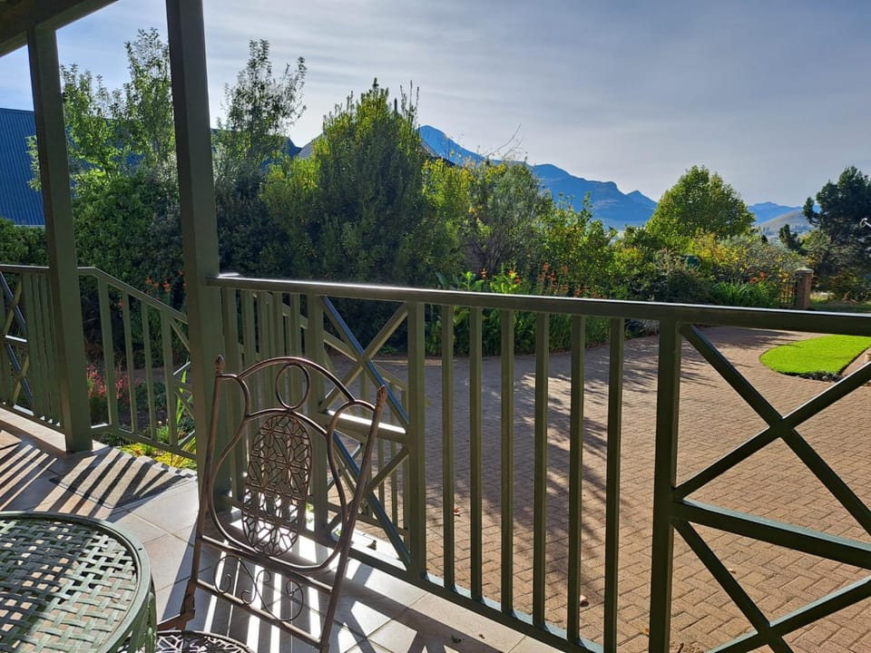View (from property/room), Mountain view