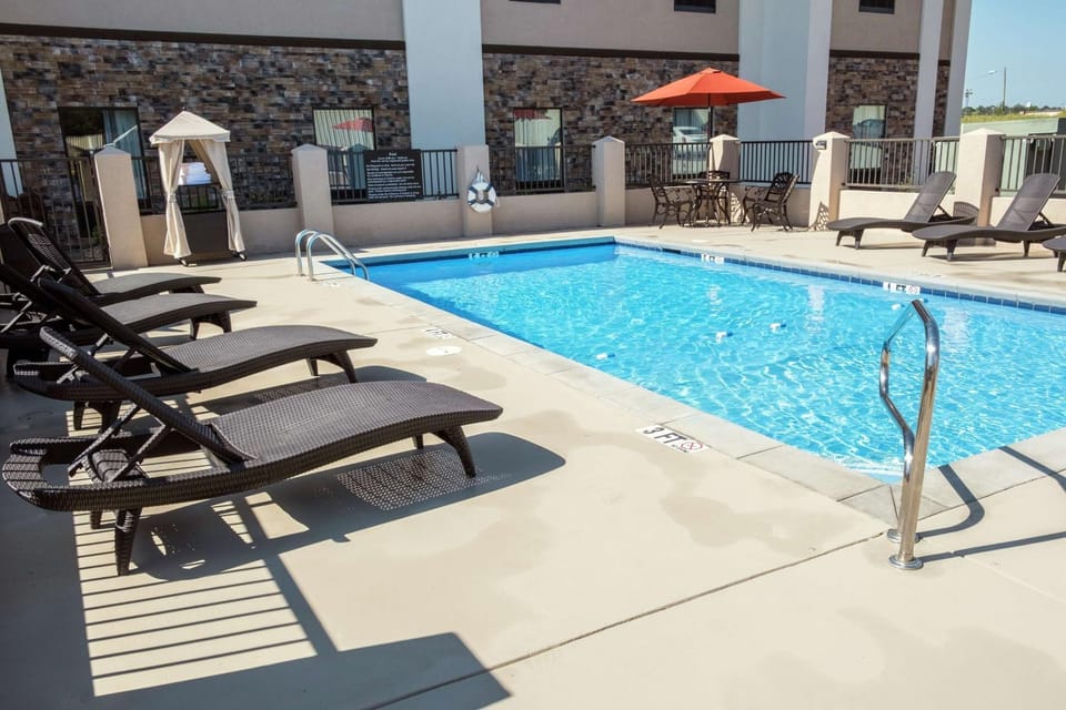 Pool view