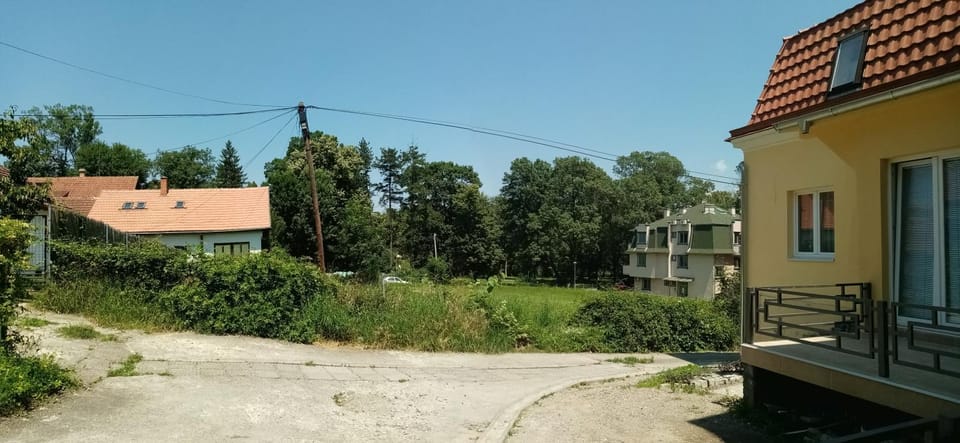 Neighbourhood, View (from property/room), Decorative detail
