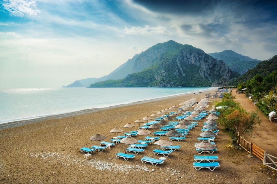 Neighbourhood, Natural landscape, Beach