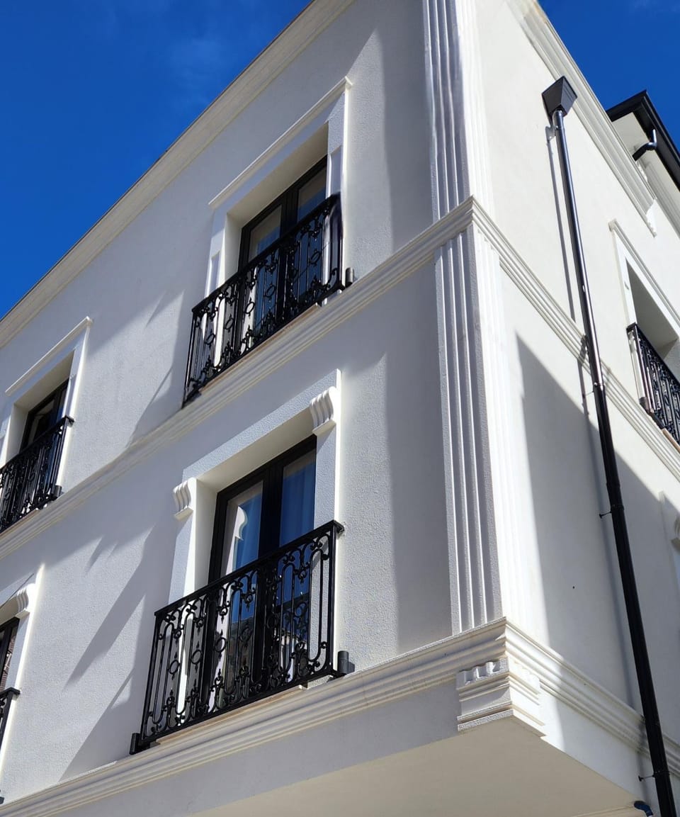 Property building, Day