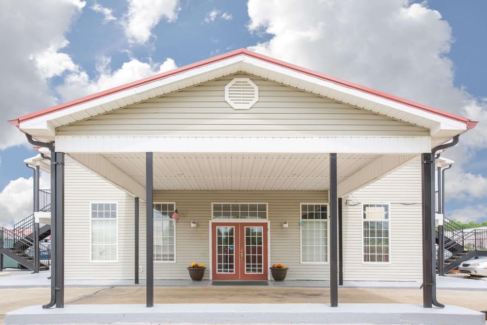 Property building, On site