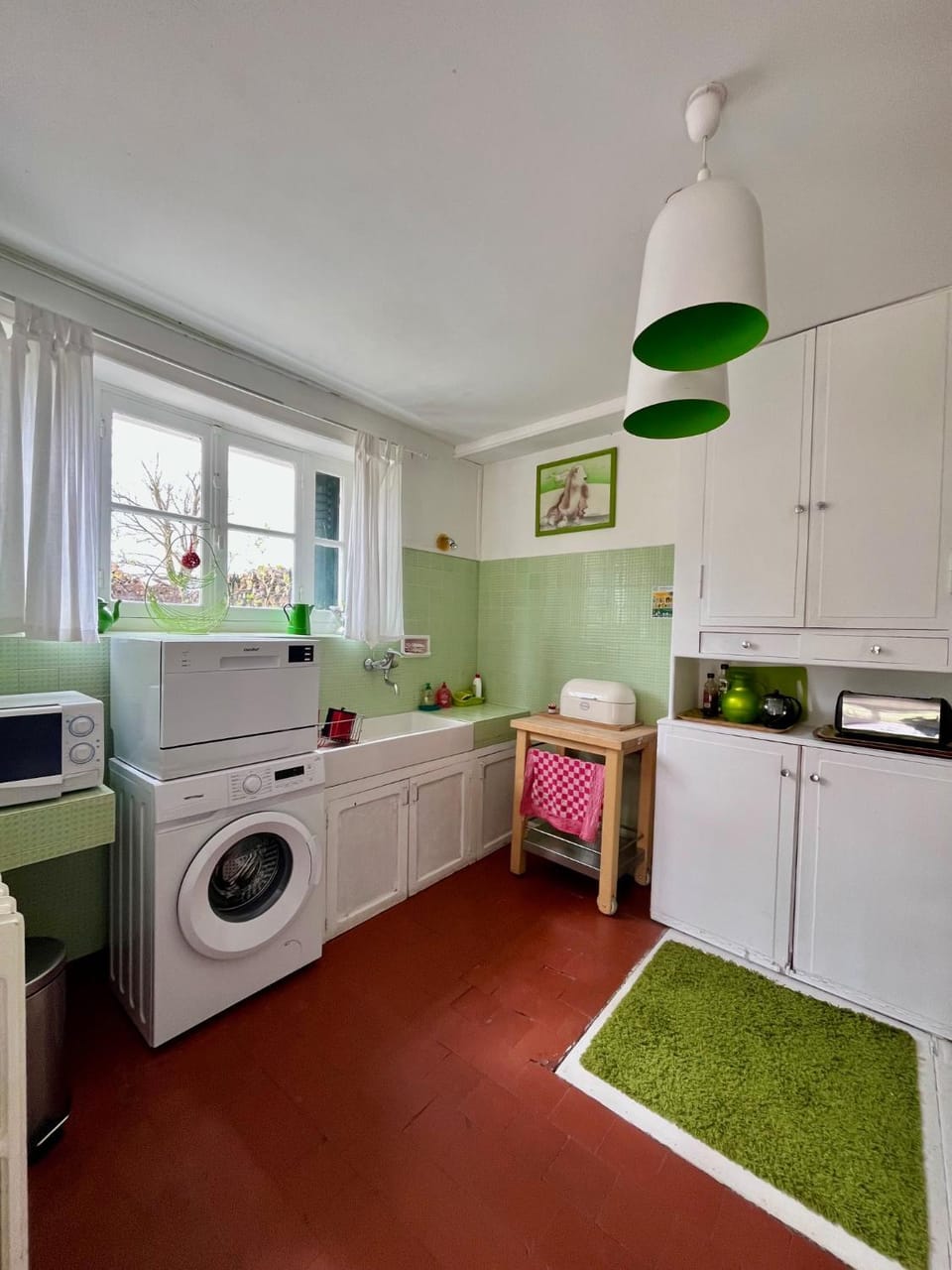 dishwasher, microwave, washing machine, kitchen