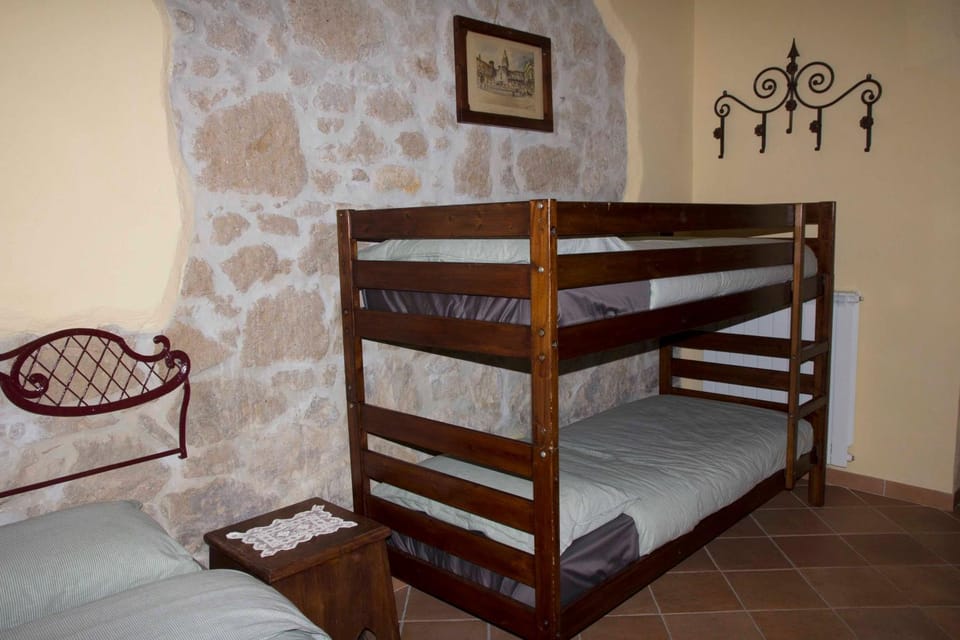 bunk bed