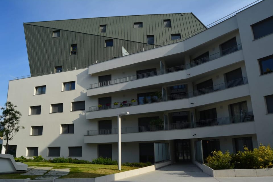Le Tableau du Lac 507 - 2 bedrooms apartment with lake view terrace Apartment in Annecy