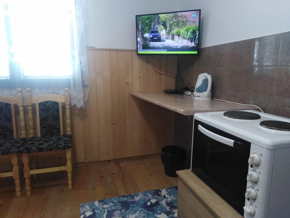 Town House on Ropotamo str. Bed and Breakfast in Burgas Province