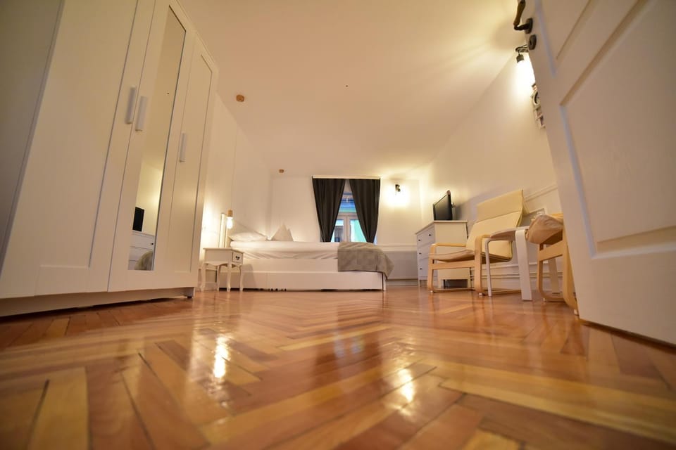 Maison Blanche Apartment in Sibiu