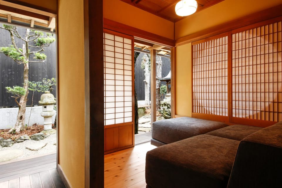 Living room, Photo of the whole room