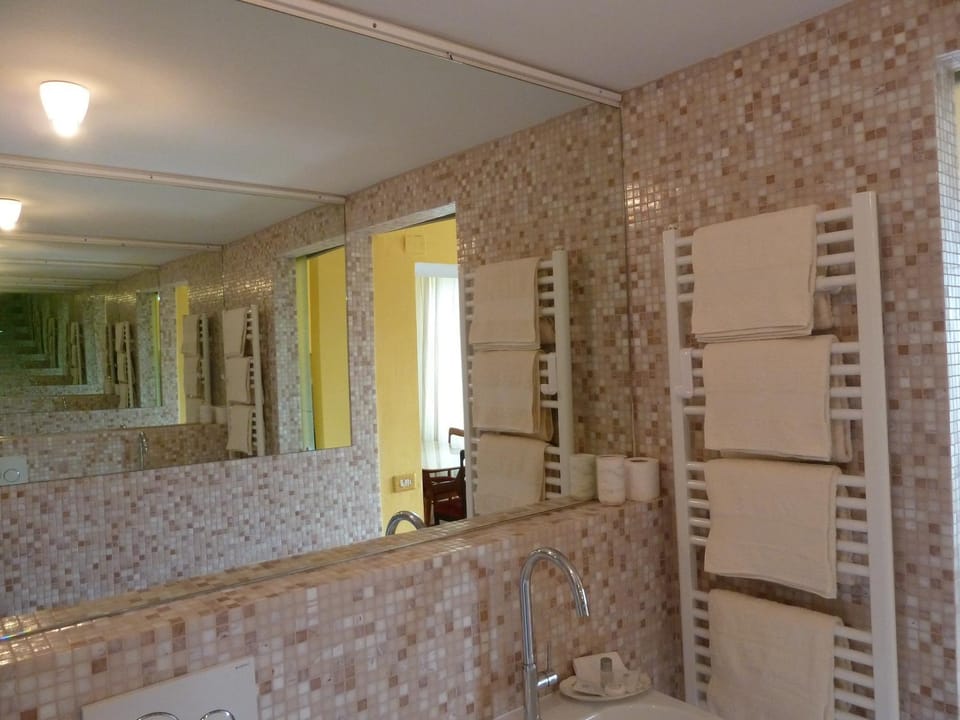 Forster's Nest Apartment in Cannero Riviera