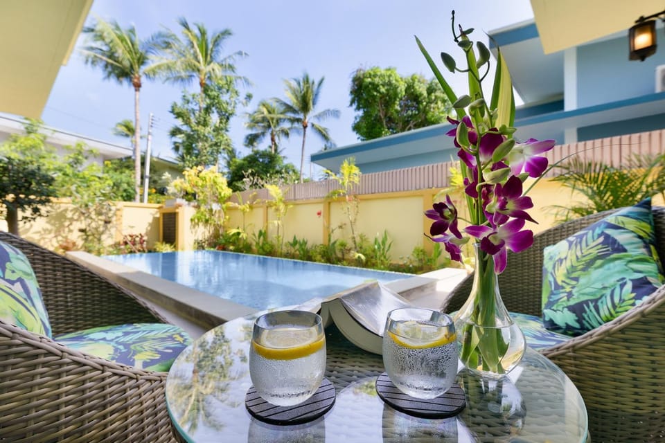 Swimming pool, Swimming pool