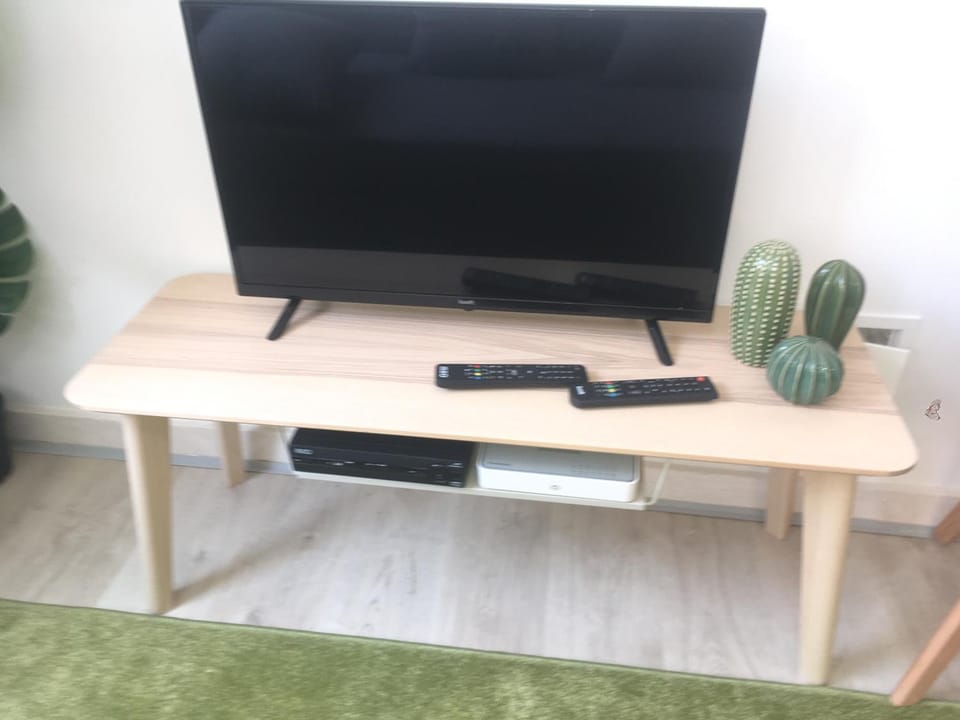 TV and multimedia, Decorative detail