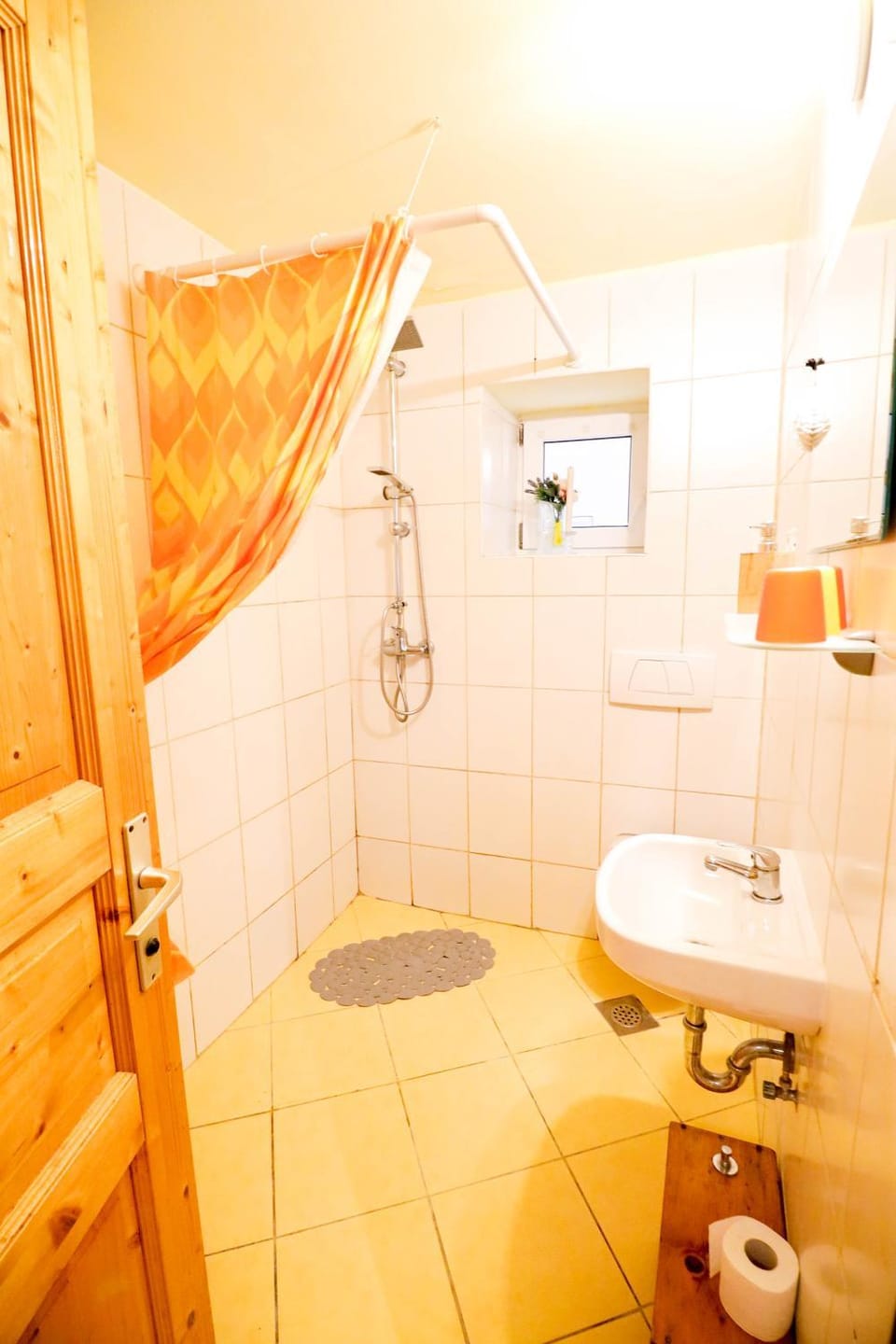 Shower, Toilet, Bathroom, bidet