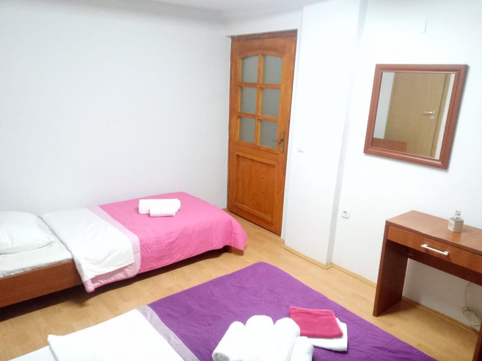 Villa Mrestiliste Trpejca Bed and Breakfast in Municipality of Ohrid, North Macedonia