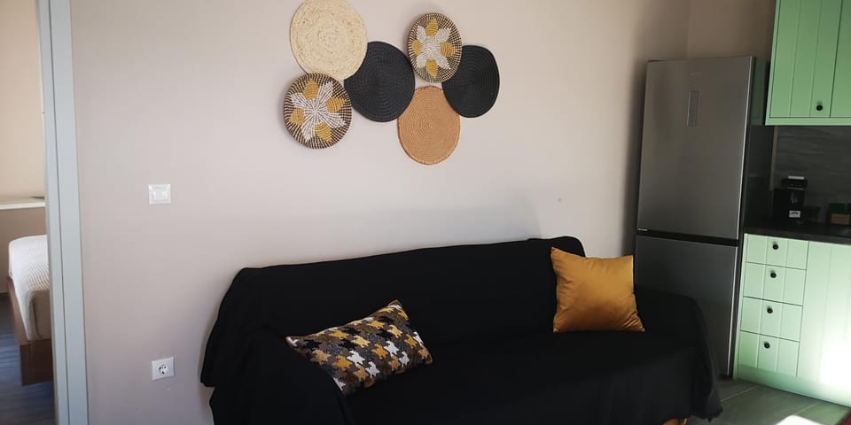 Lemonia Rooms 4 House in Milos