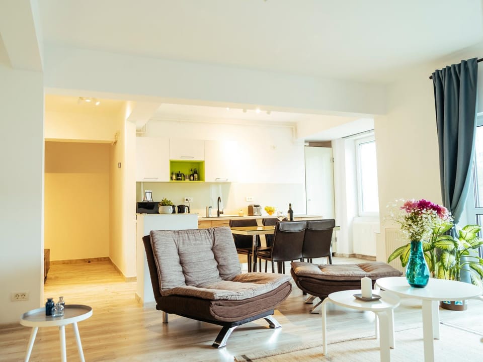 Living room, Seating area, Dining area