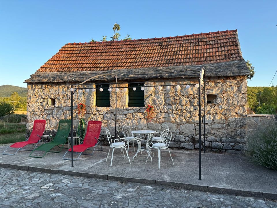 Property building, Patio, Day