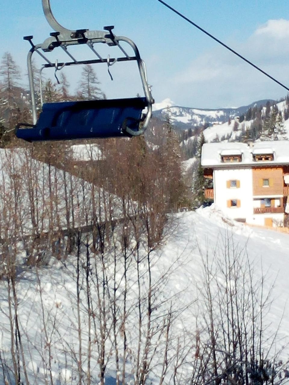 Property building, Natural landscape, Winter, Skiing, Skiing, Mountain view, Mountain view