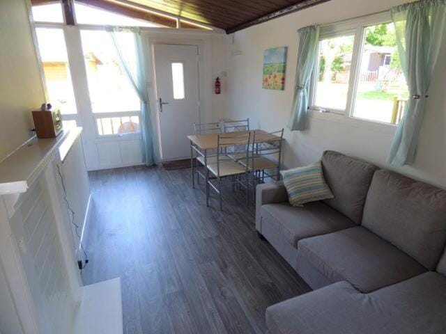 Chalet 26 Apartment in Seaton