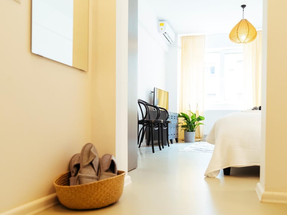 Top Location - Queen Elizabeth Studio Flat Apartment in Bucharest