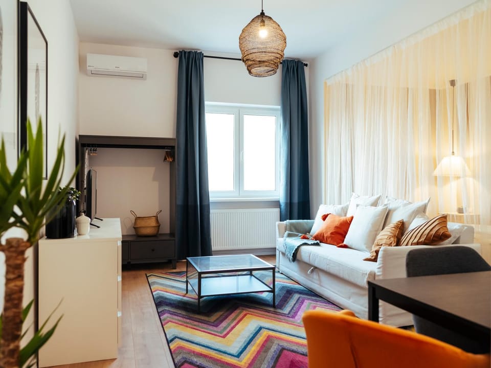 Spacious Old Town - Universitate Studio Apartment in Bucharest