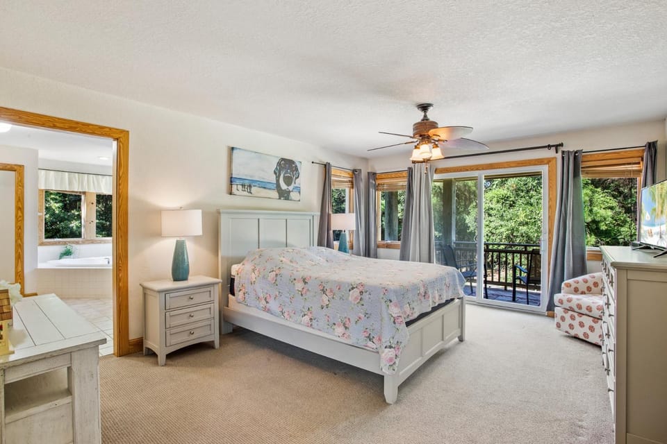 3050 - Whispering Pines House in Southern Shores