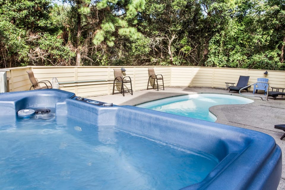 3050 - Whispering Pines House in Southern Shores