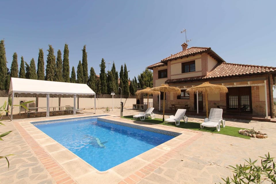Mirador del Valle. TuCasaTemporal Villa in Community of Madrid