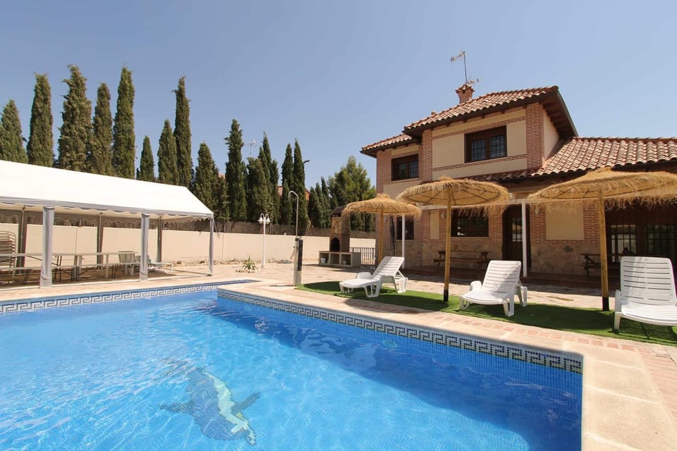 Mirador del Valle. TuCasaTemporal Villa in Community of Madrid