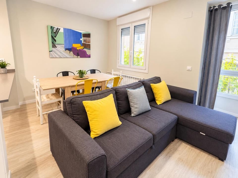 EL RINCON DE LA MERCED 2 Junto Laurel Aire acondicionado By Apartamentos Logrono Apartment in Logrono