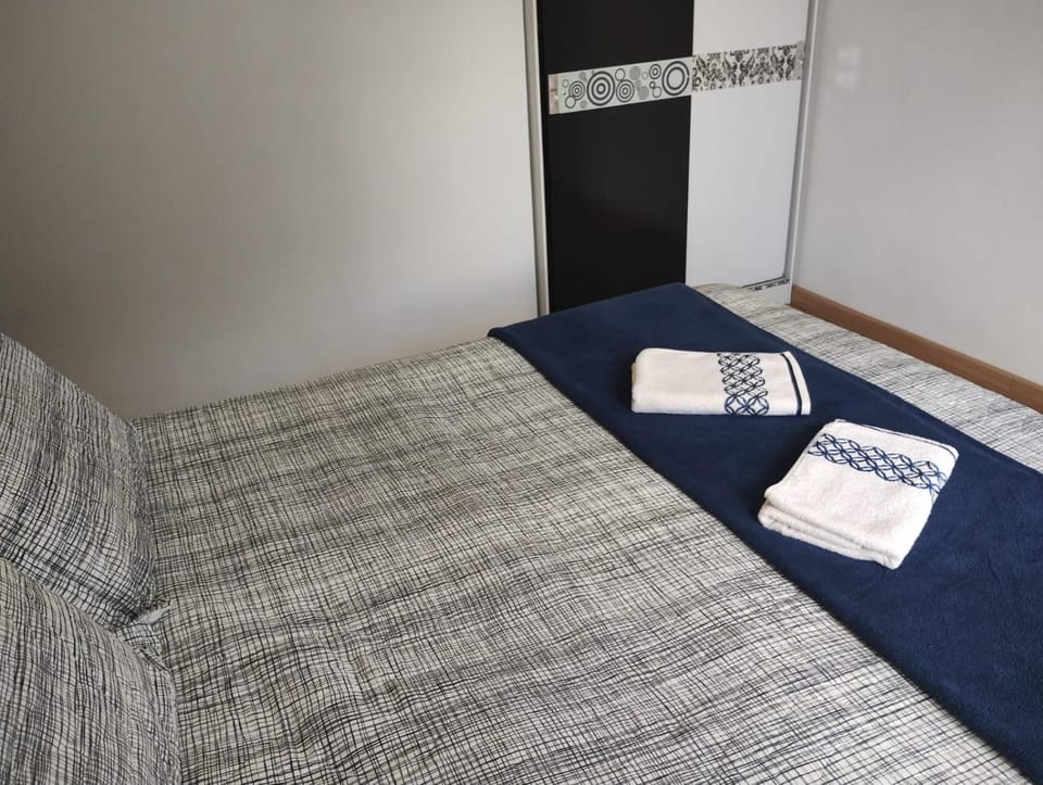 Casa Curitiba 120m² (1 Suíte e 2 Quartos) com garagem em condomínio Apartment in São José dos Pinhais