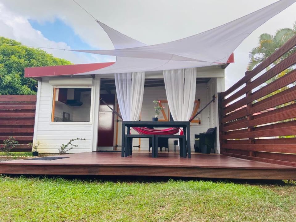 padjembel House in Leeward Islands