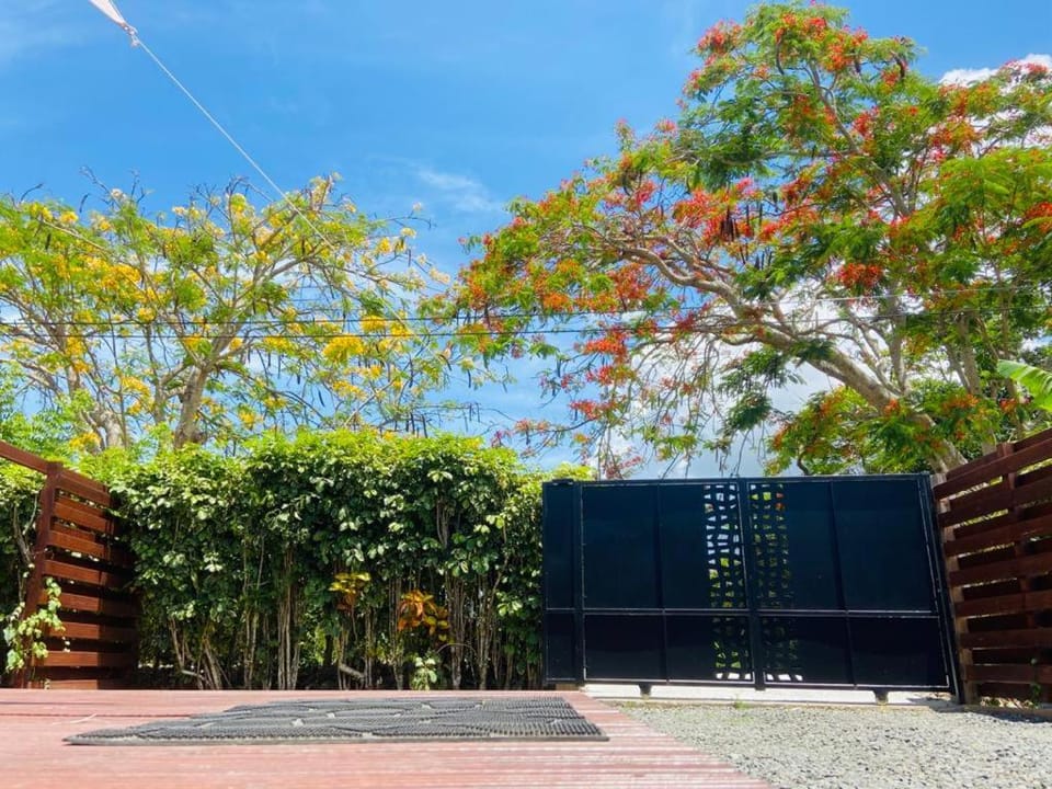 padjembel House in Leeward Islands