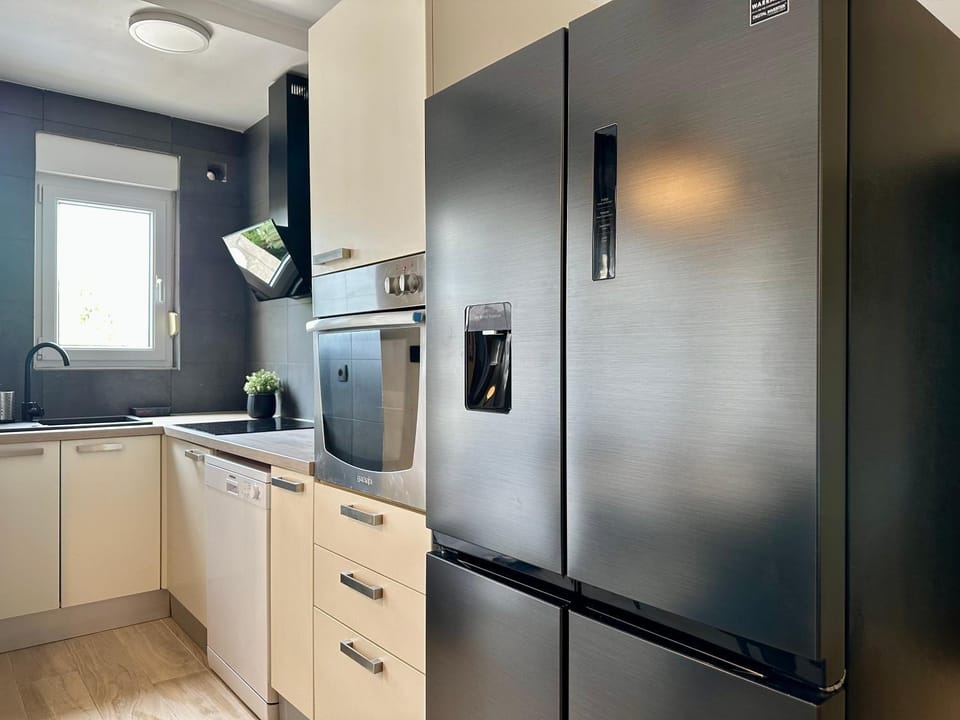 Kitchen or kitchenette, minibar, oven, pet friendly, stove