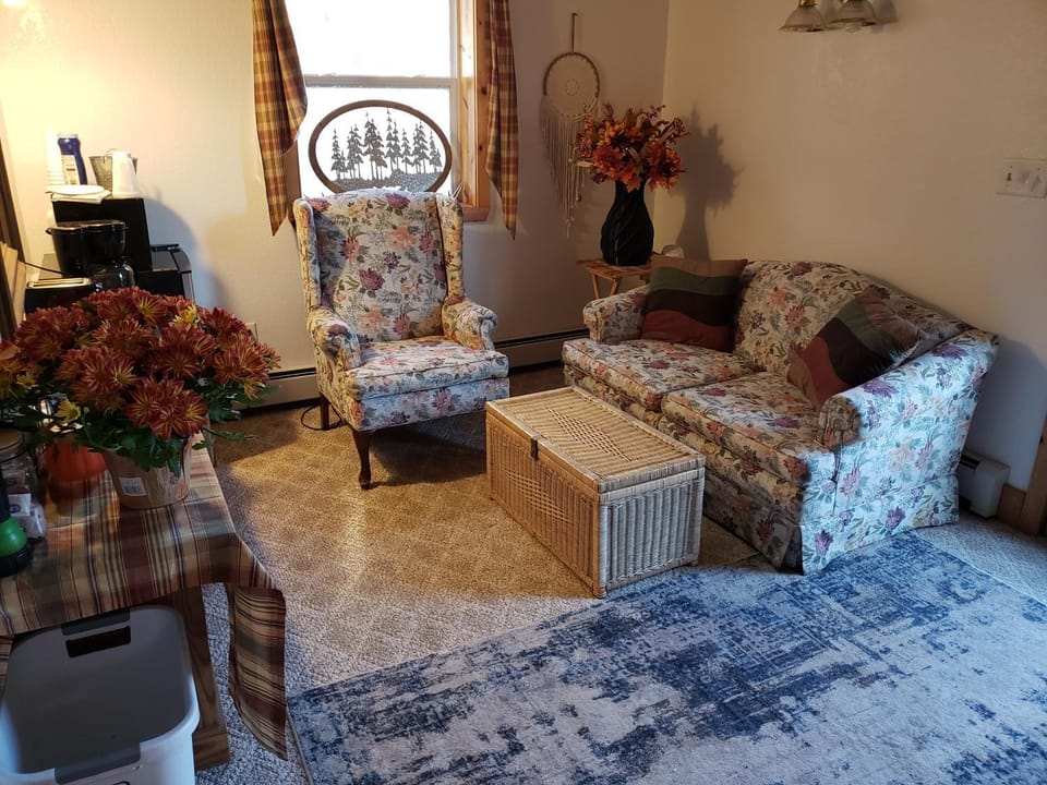 Coffee/tea facilities, Seating area