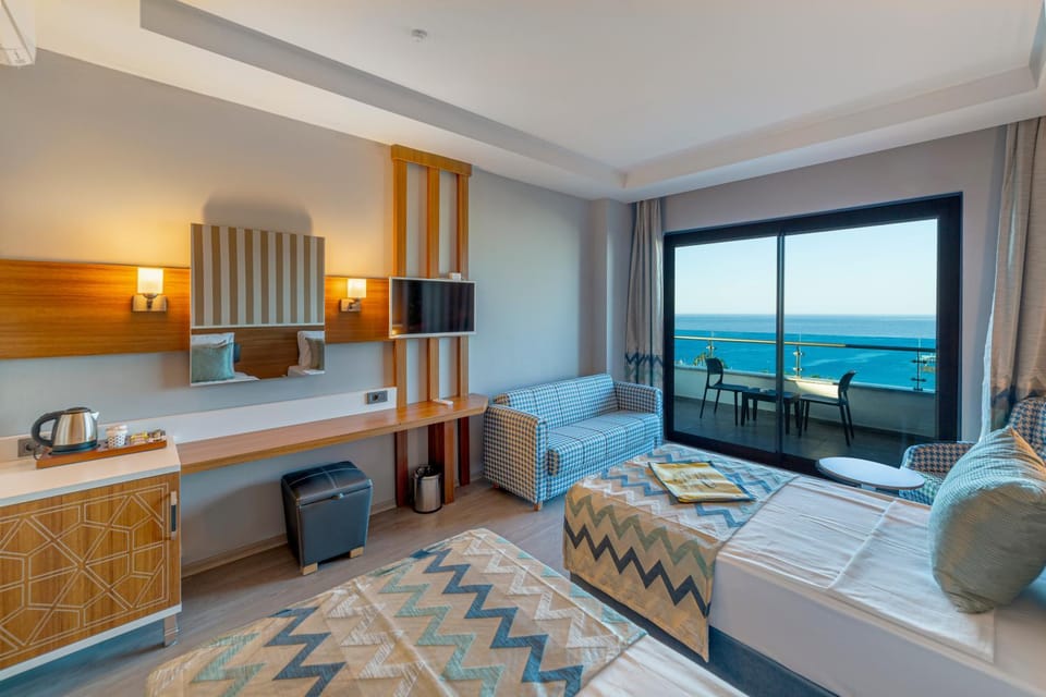 Bed, Sea view