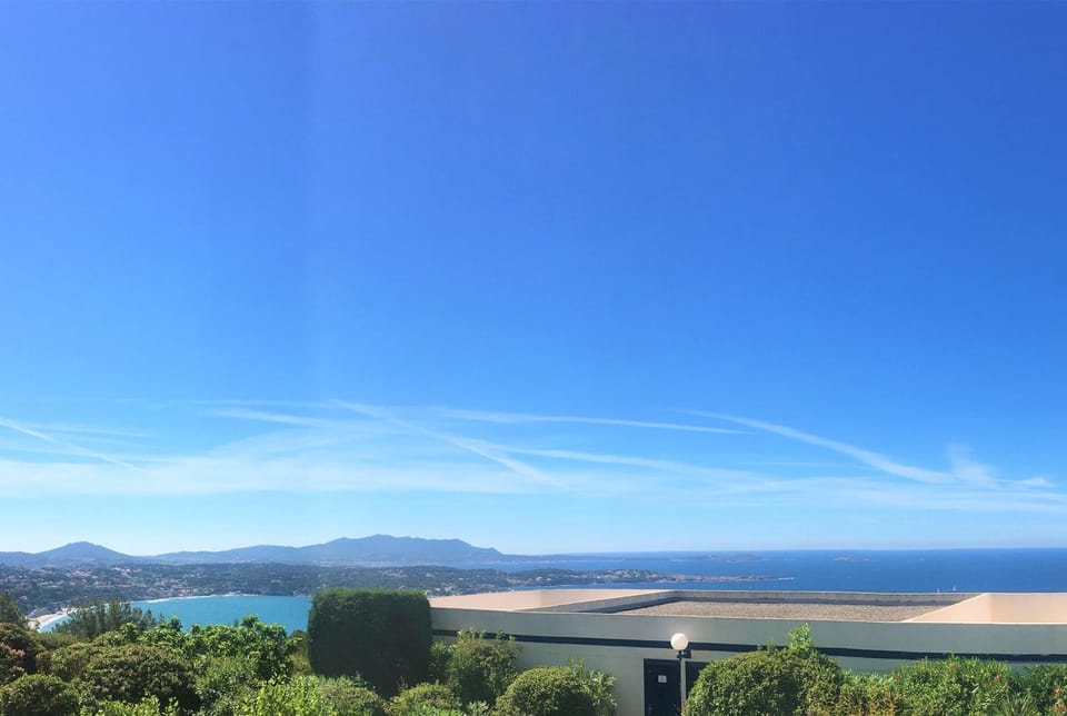 Natural landscape, Balcony/Terrace, Sea view