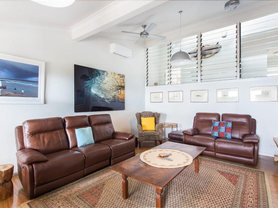 56 Becker Road House in Forster