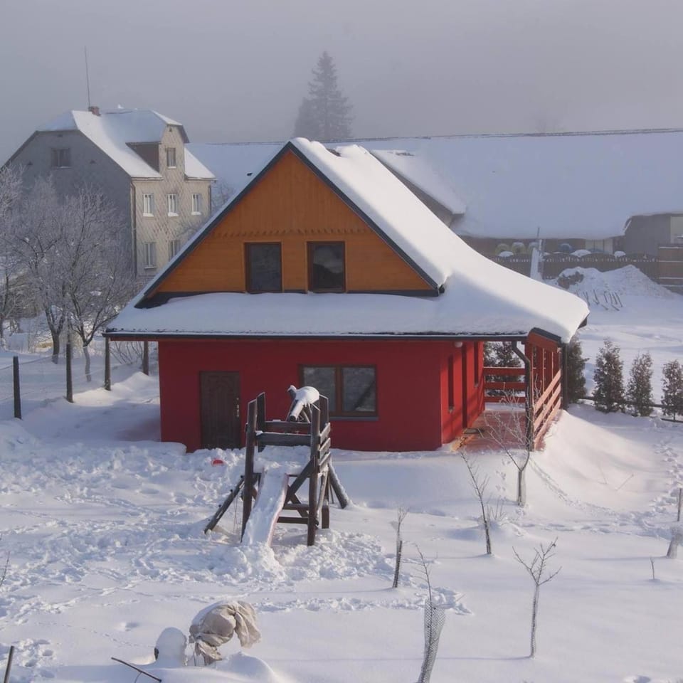 Domek Całoroczny OSTOJA Villa in Slovakia