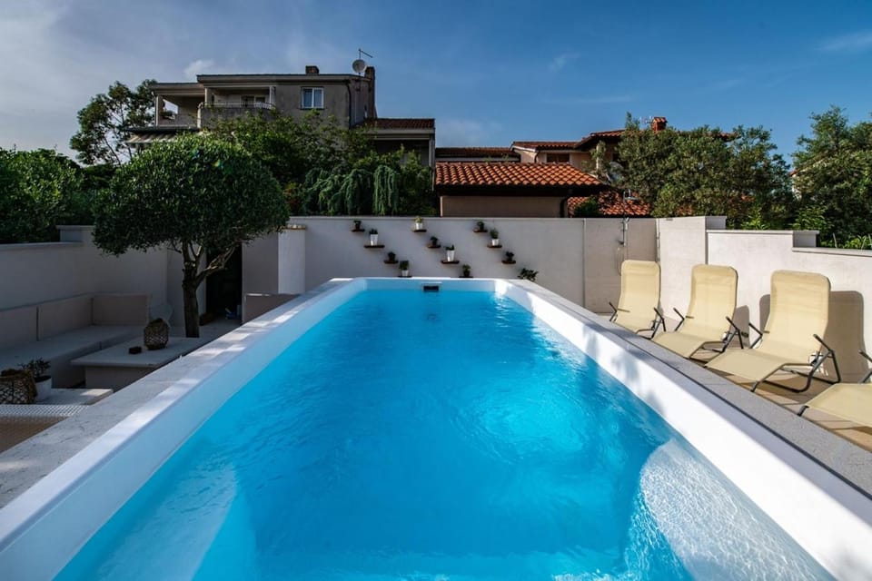 Pool view, Swimming pool, Swimming pool