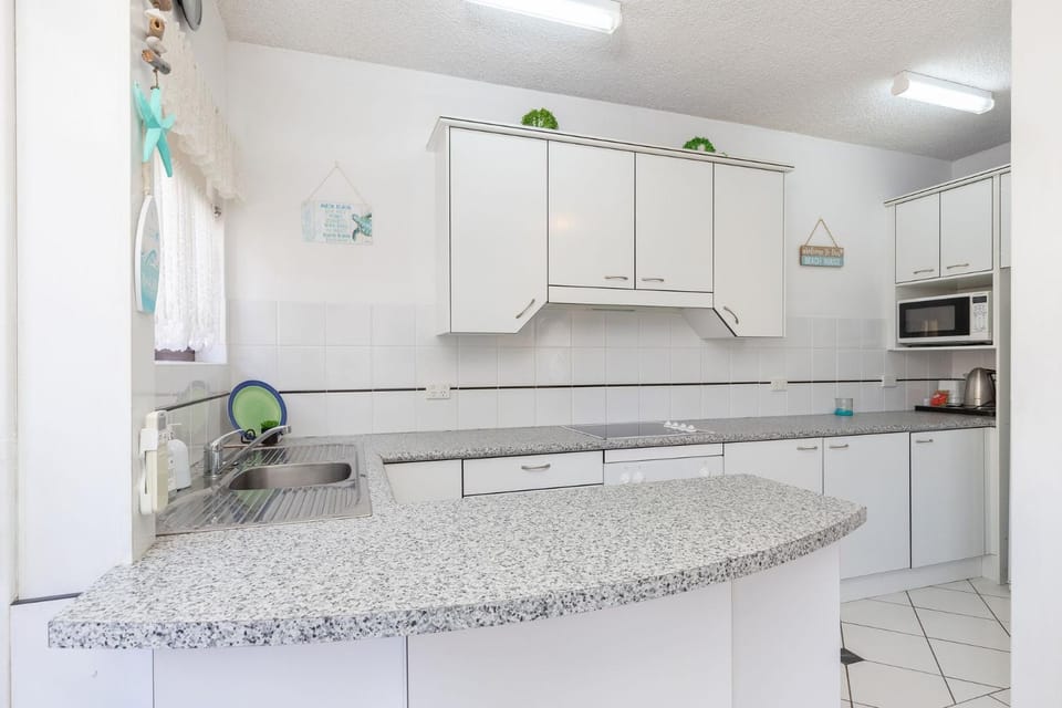 Carinya Gardens 15 Apartment in Forster