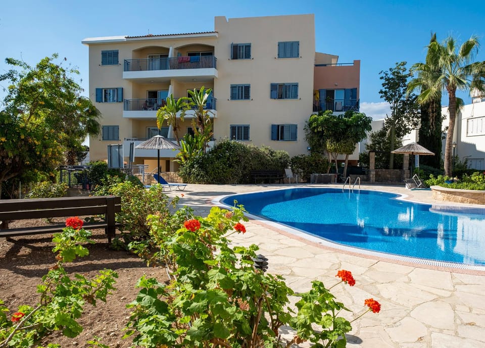 Property building, Swimming pool