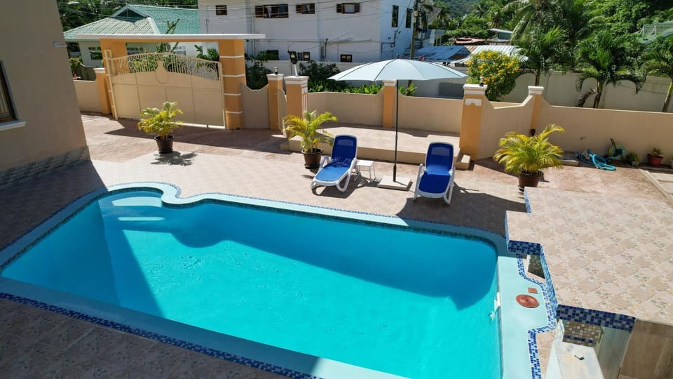 Pool view, Swimming pool